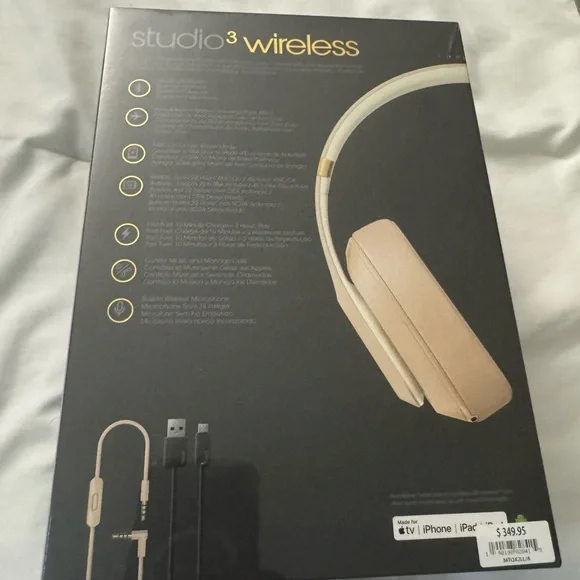 Beats Studio3 Wireless Headphones - Desert Sand - Picture 3 of 5